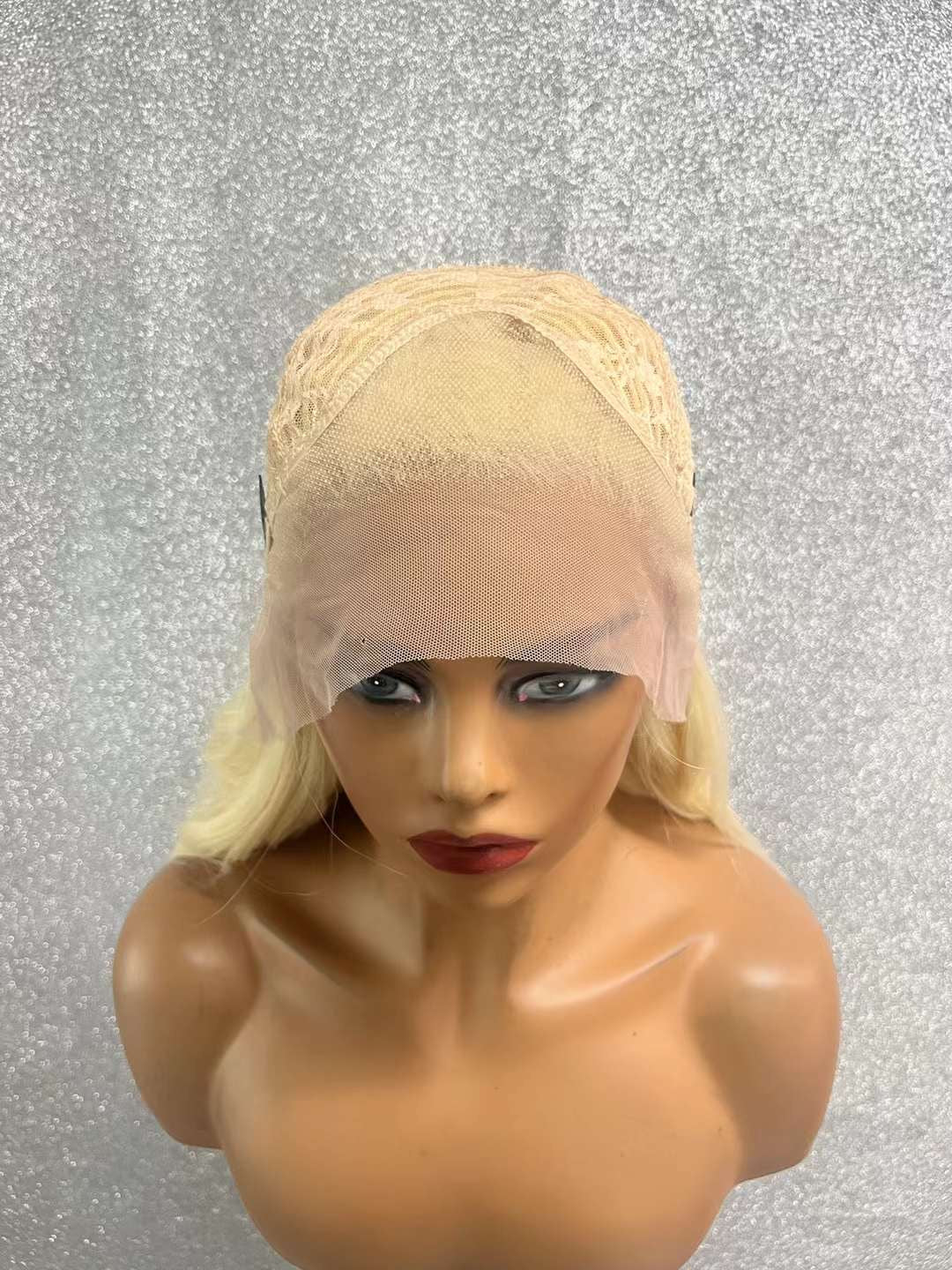 Long wavy blonde hair,28 inch synthetic hair 13x4 lace front,no tangles